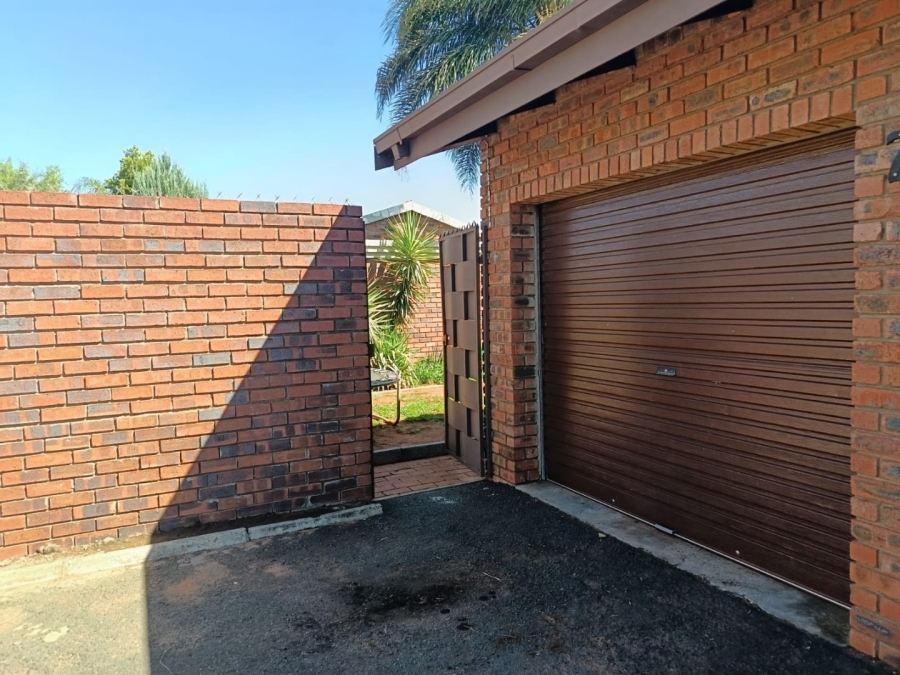 3 Bedroom Property for Sale in Royldene Northern Cape